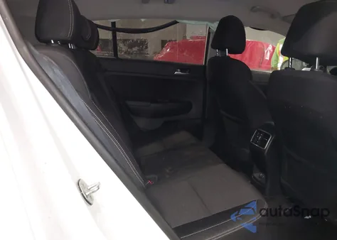 2017 Kia Sportage Lx z USA, uszkodzony, nr VIN KNDPMCACXH7099751